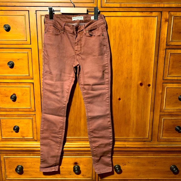 Bullhead Denim - Bullhead Denim Dusty Pink Jeans 👖 , Juniors sized 3